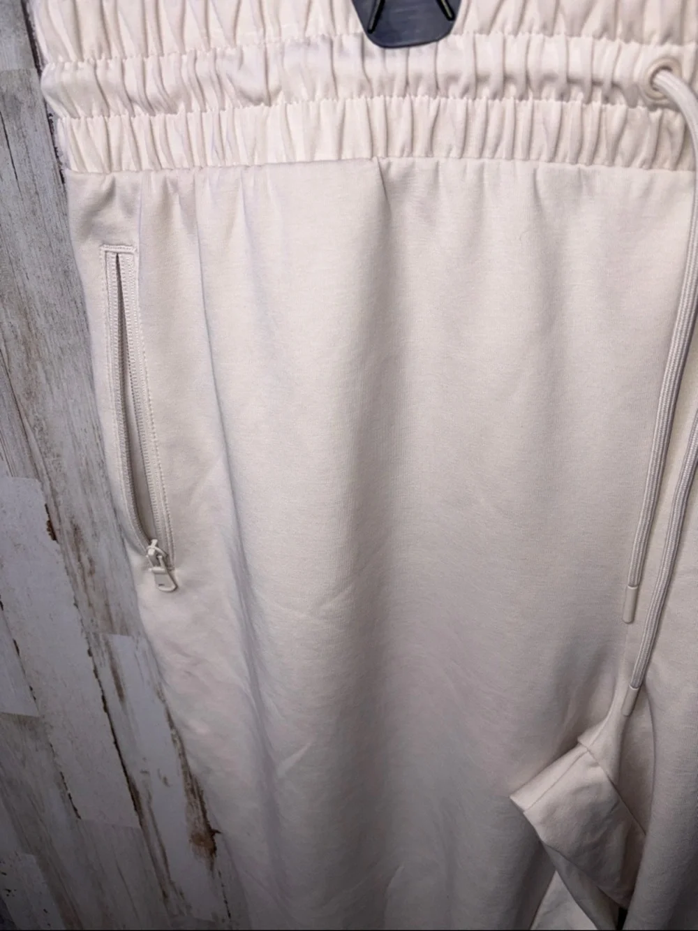 Old Navy Dynamic Fleece High Rise Jogger Pants - Cream  Drawstring Waist 2X NWT! - Picture 4 of 14